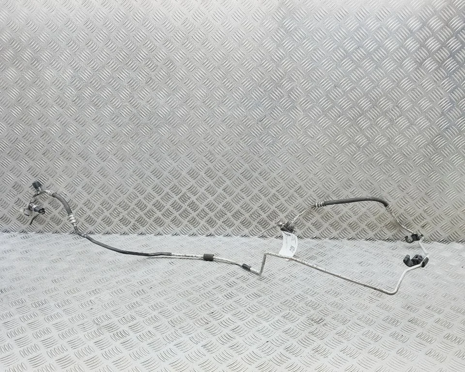 Air conditioning (A/C) pipe/hose 7E2820741D