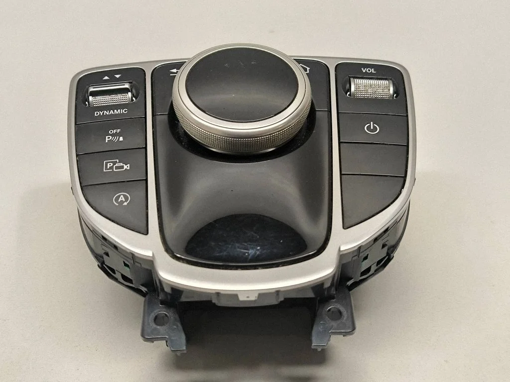 Multimeedia juhtplokk – Mercedes-Benz E-klass W213 (2016-)