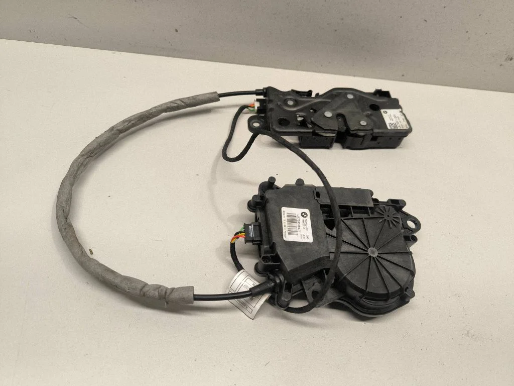 Tailgate/trunk/boot lift motor – BMW 5 Series G30 G31 G38 (2016-)