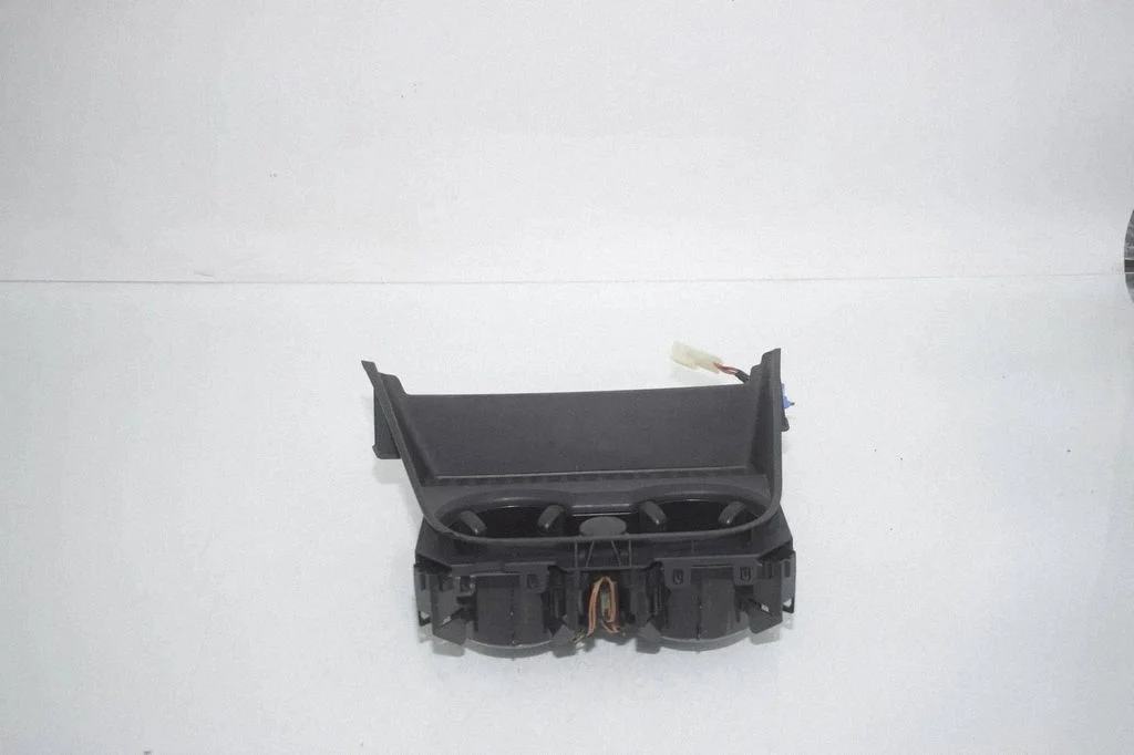 Uchwyt na kubki (przedni) – BMW X3 F25 (2010-2017)