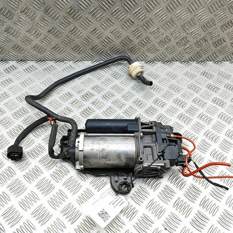 Õhkvedrustuse kompressor – Porsche Taycan 9J1 (2019-)
