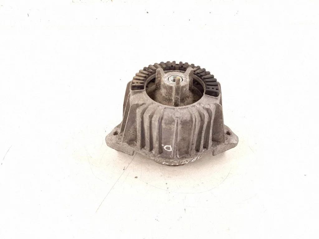 Engine mount bracket 2122406417