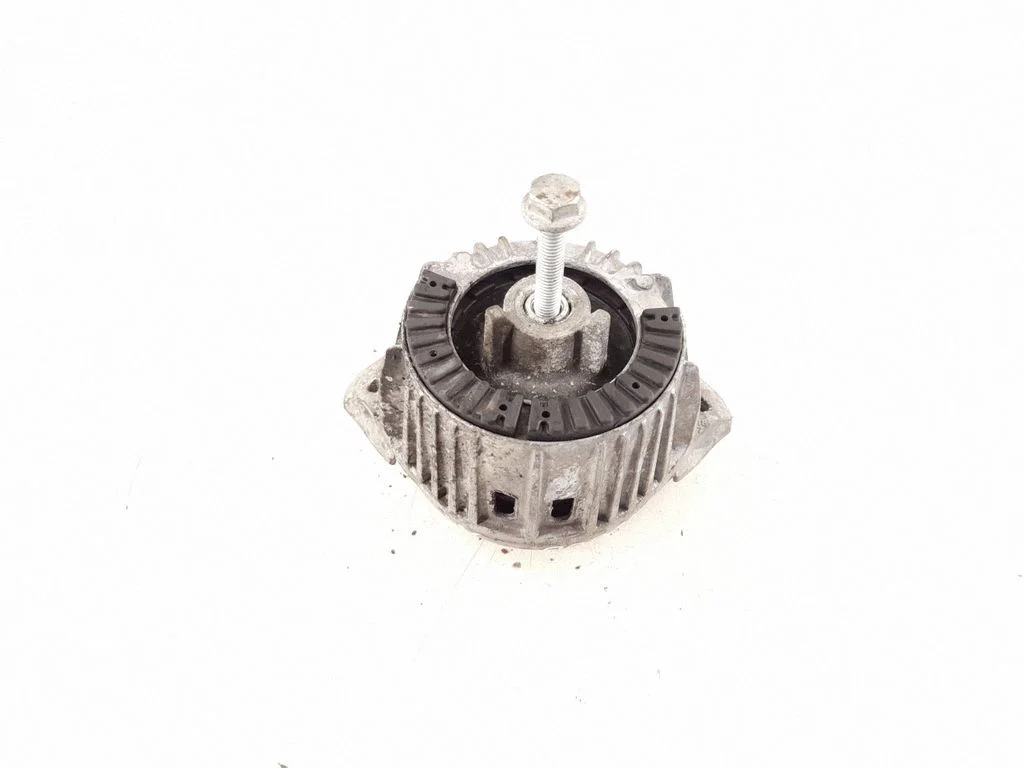 Engine mount bracket 2042404717