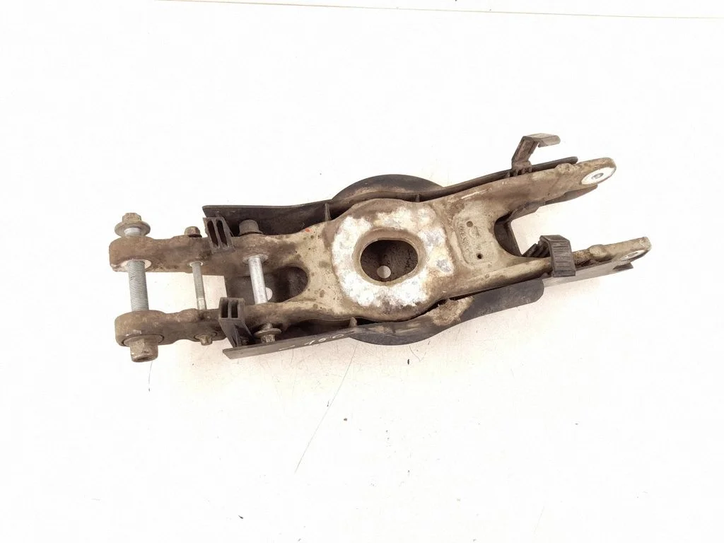 Rear control arm 2053523300