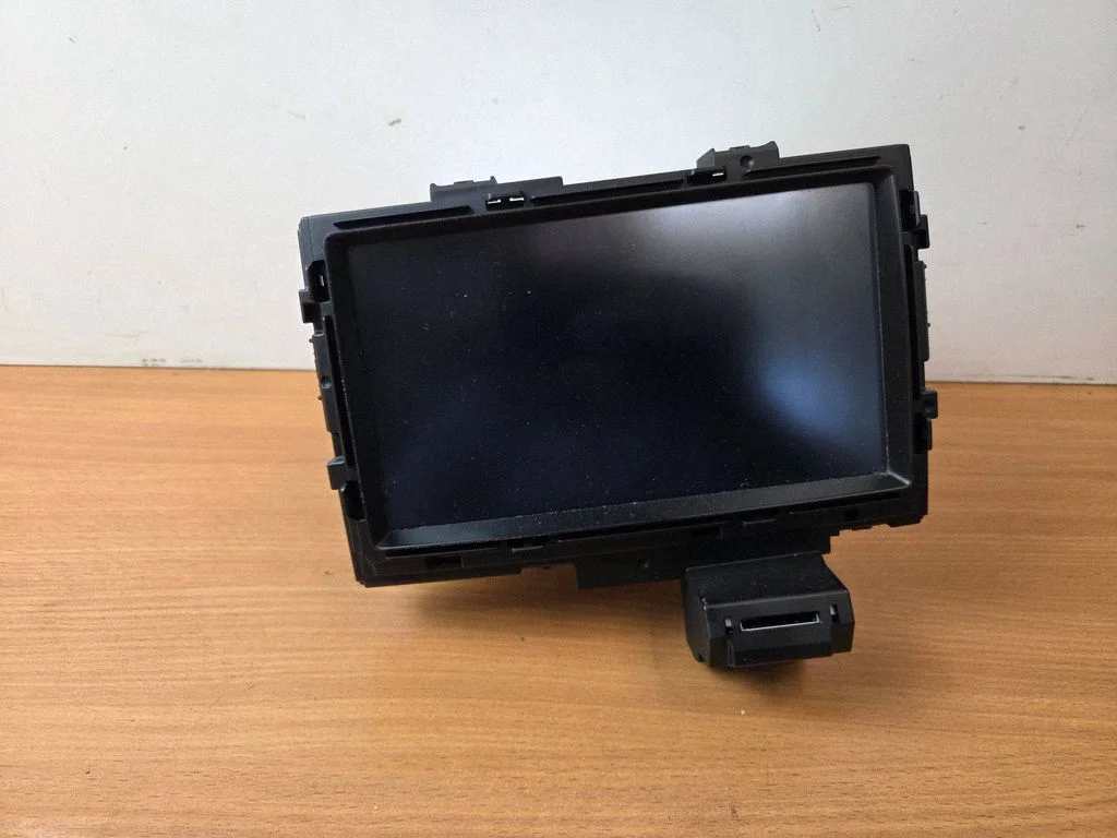 Radio, odtwarzacz CD/DVD, nawigacja 96560F1110WK