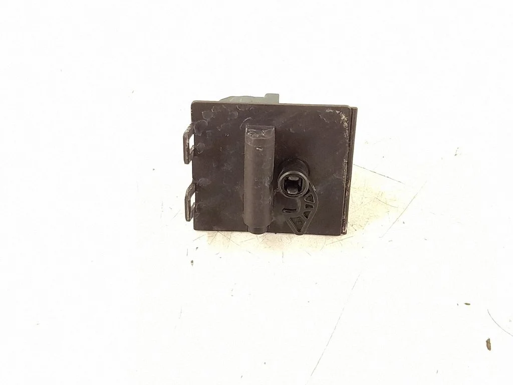 Fuel tank cap lock 0008207703 – Mercedes-Benz E-Class W213 (2016-)