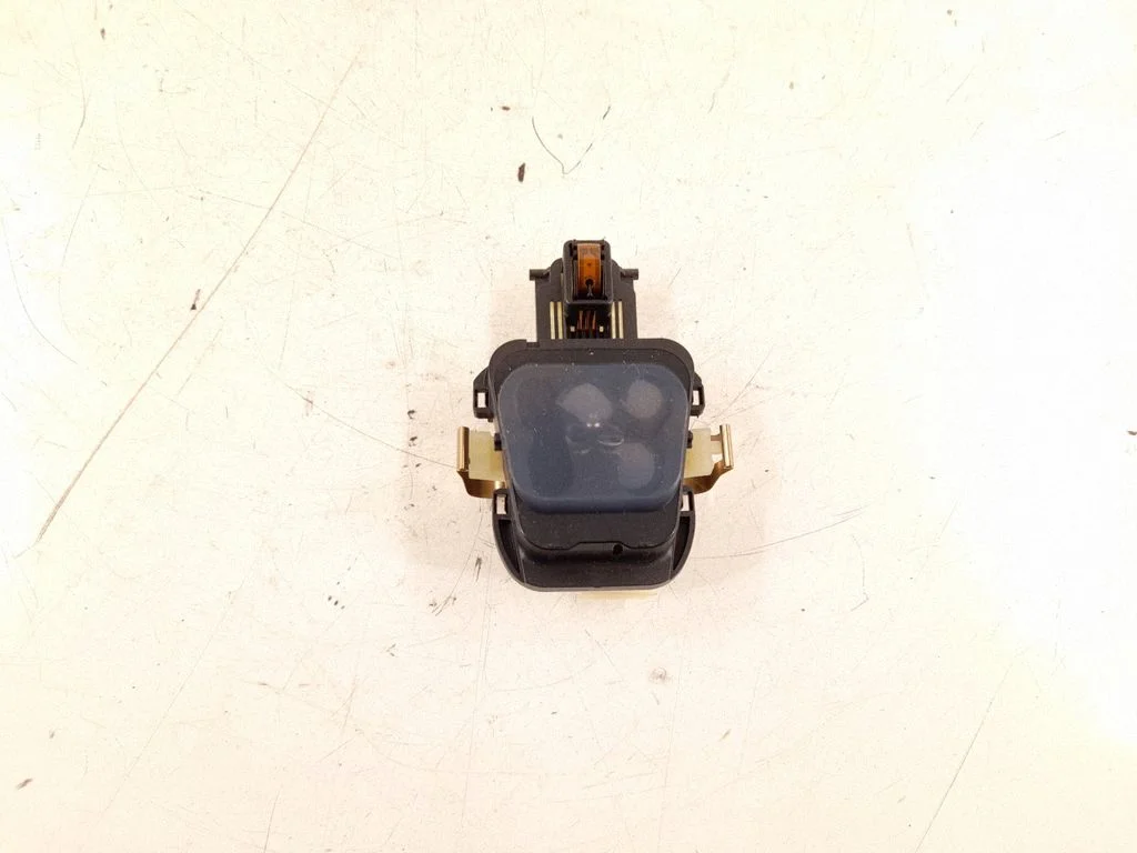 Lietus sensors 2139005511 – Mercedes-Benz E klase W213 (2016-)