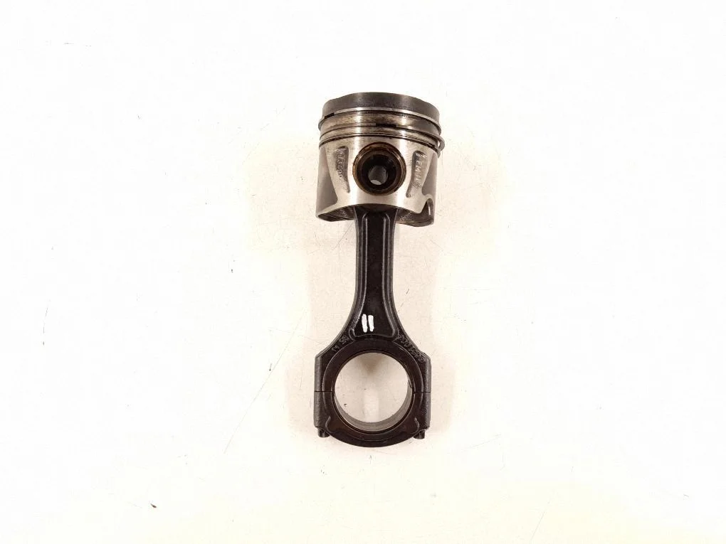 Piston – Mercedes-Benz Vito Viano W447 (2014-)