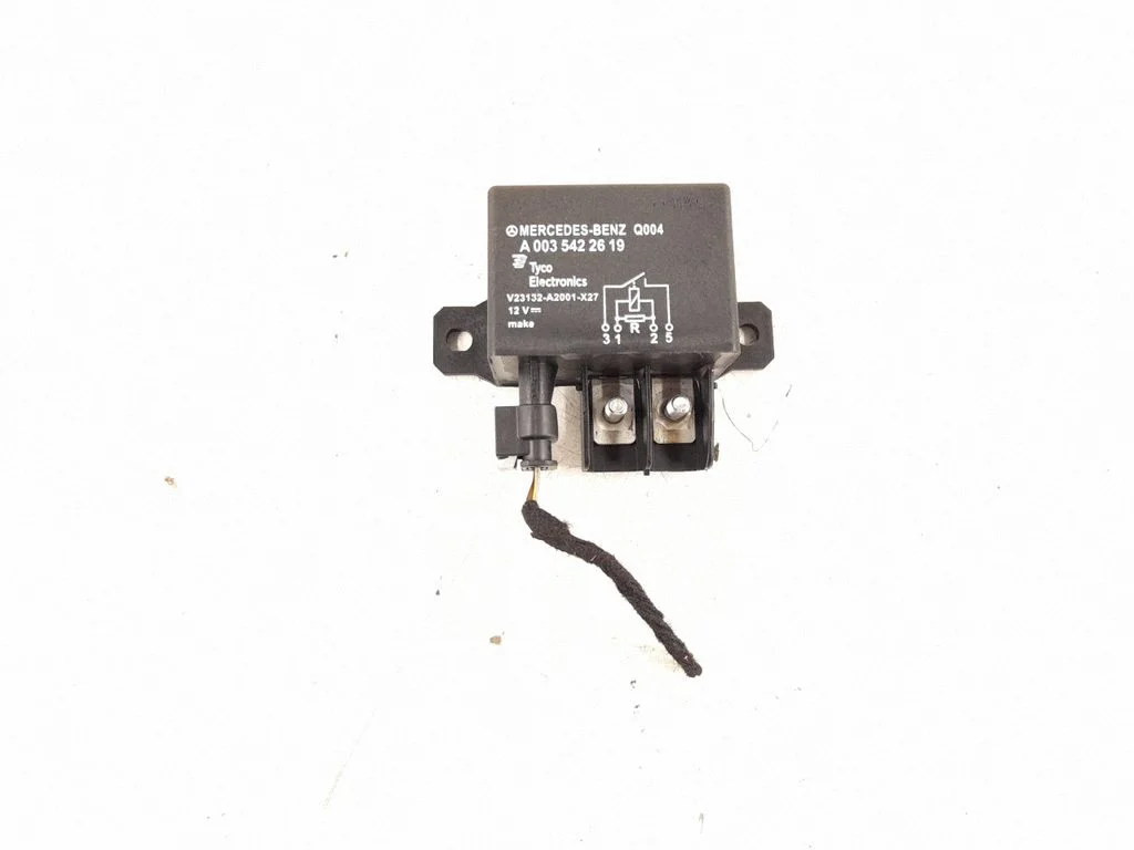 Battery control module – Mercedes-Benz C-Class AMG W204 (2007-2014)