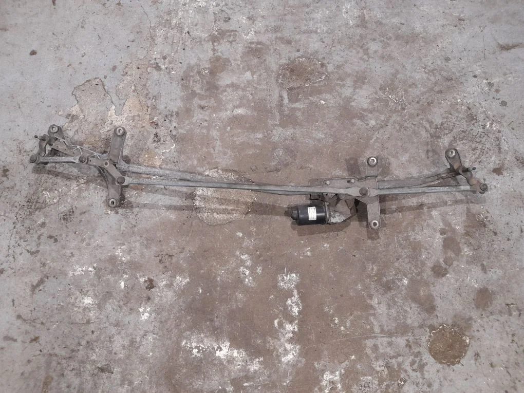 Front wiper linkage – Mercedes-Benz Vito Viano W639 (2003-2014)
