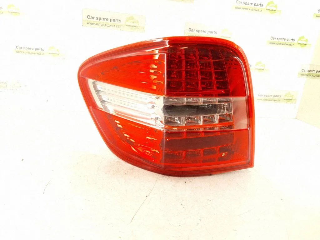 Rear/tail lights 1648202764 – Mercedes-Benz ML-Class W164 (2005-2011)