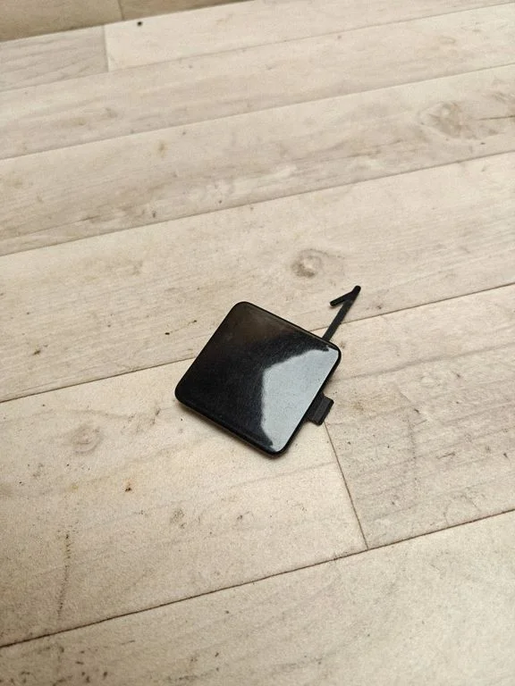 Rear bumper row hook cap/cover – Citroen C5 (2008-2016)