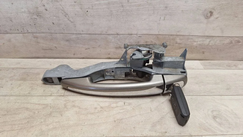 Front door exterior handle – Citroen C4 Grand Picasso (2007-2013)