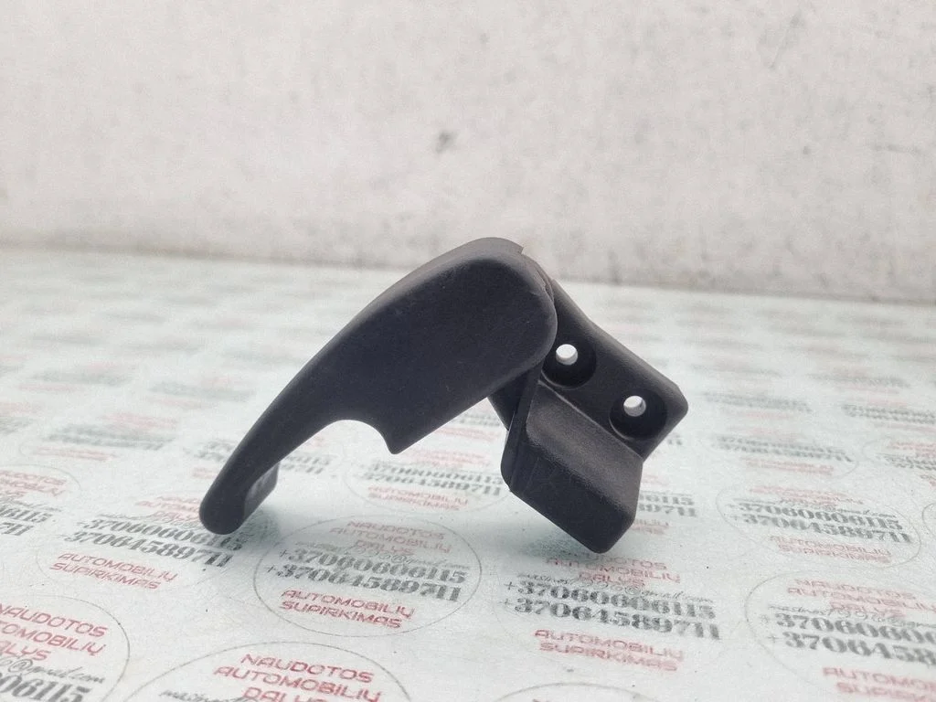 Engine bonnet (hood) release handle 1H1823533