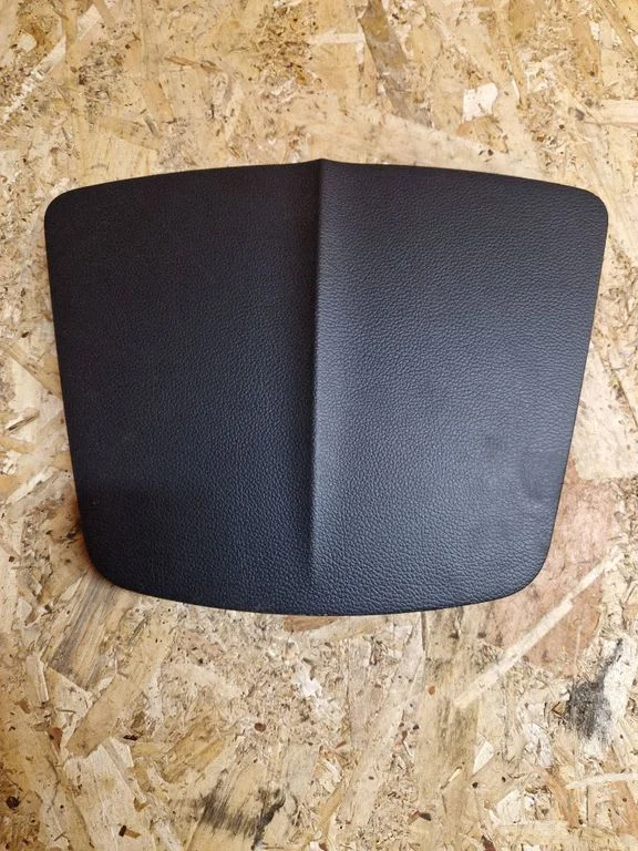 Dashboard center trim panel – SsangYong Tivoli (2015-)