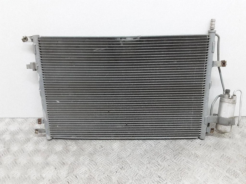 A/C cooling radiator (condenser) – Volvo XC90 (2007-2014)