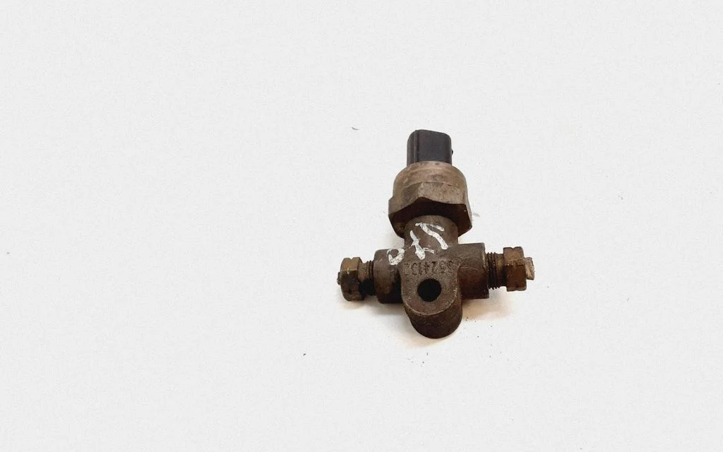 Brake power pressure regulator 3524132