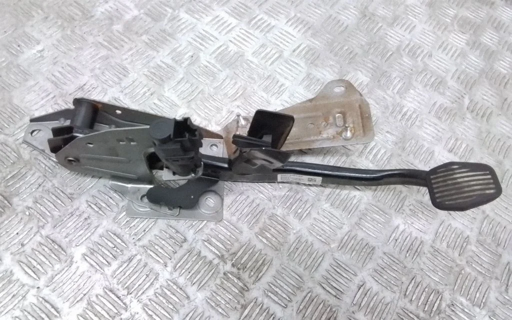 Brake pedal 4N512467CF