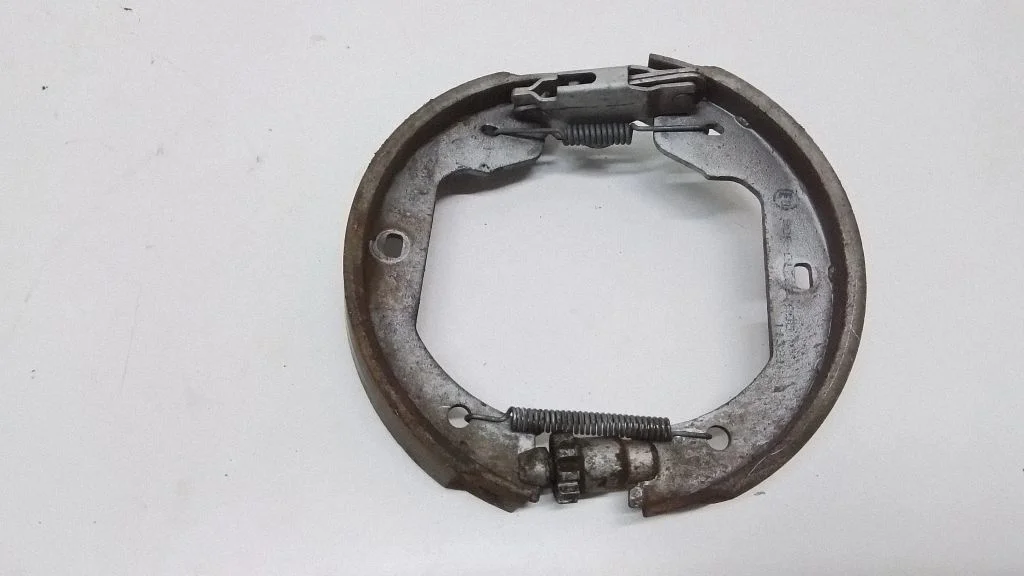 Handbrake/parking brake pads – BMW 7 Series F01 F02 F03 F04 (2008-2016)