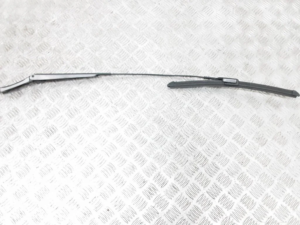 Windshield/front glass wiper blade 5F1955410