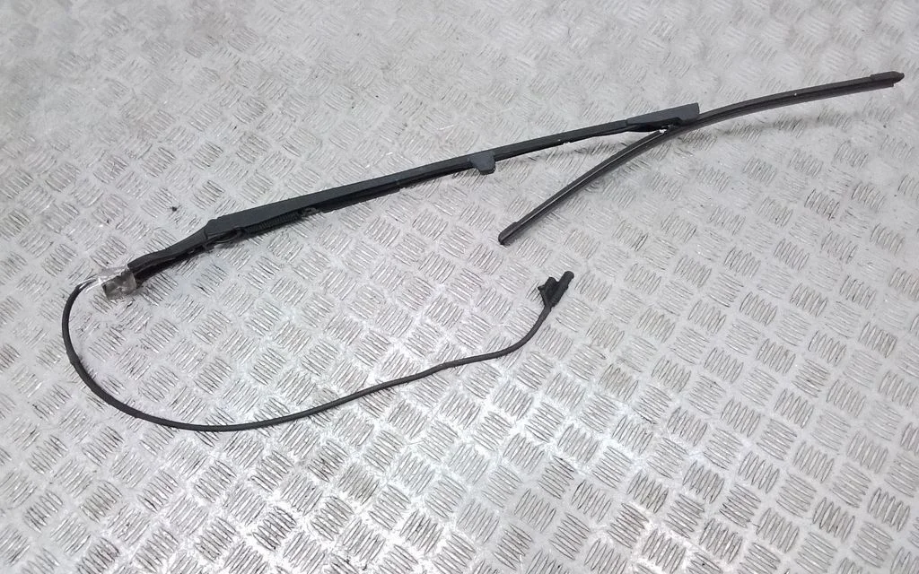 Windshield/front glass wiper blade 31440421