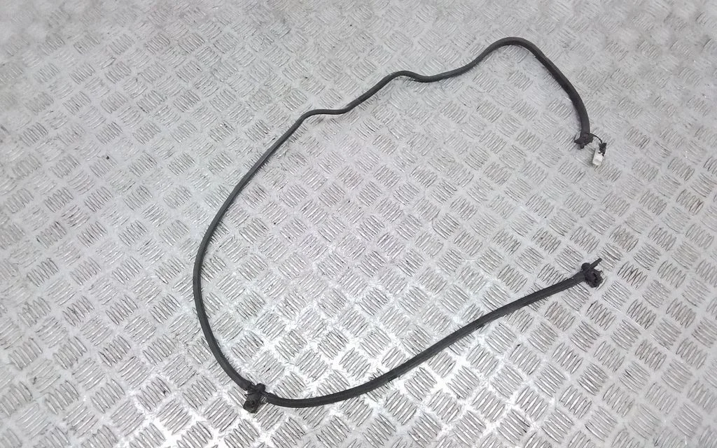 Windshield washer spray nozzle 7347668