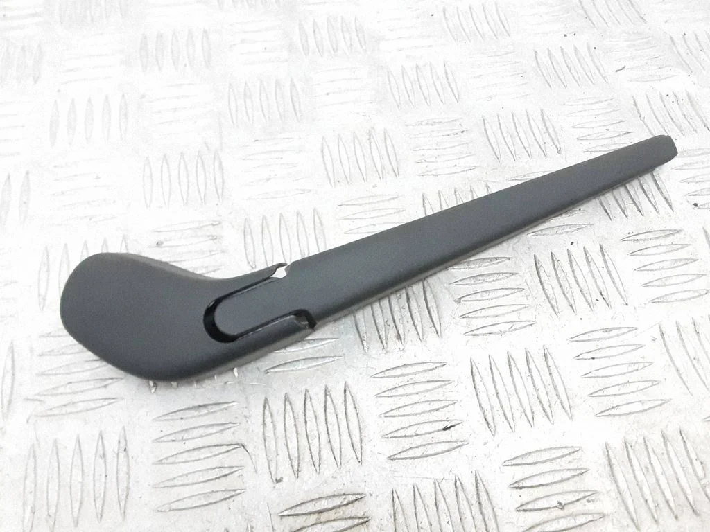 Rear wiper blade arm – Volvo V50 (2004-2007)