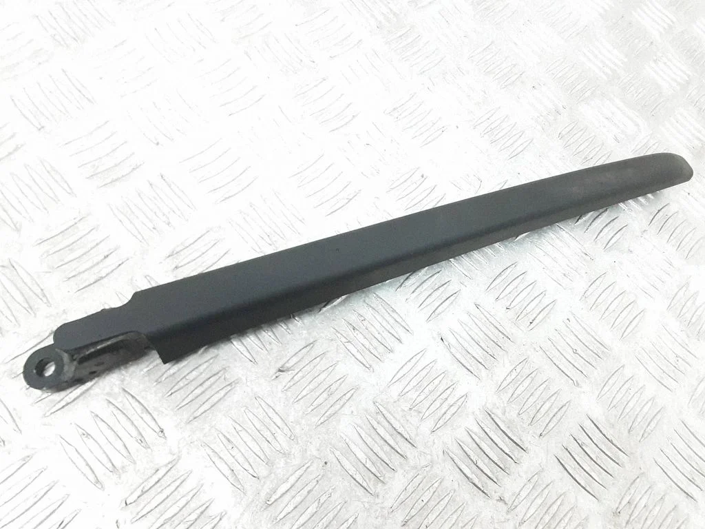 Rear wiper blade arm – Volvo V60 (2011-2013)