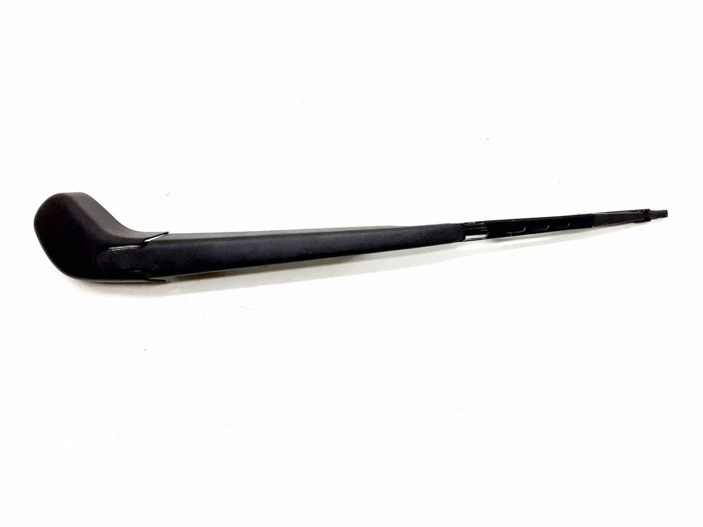 Rear wiper blade arm – Volvo V50 (2004-2007)