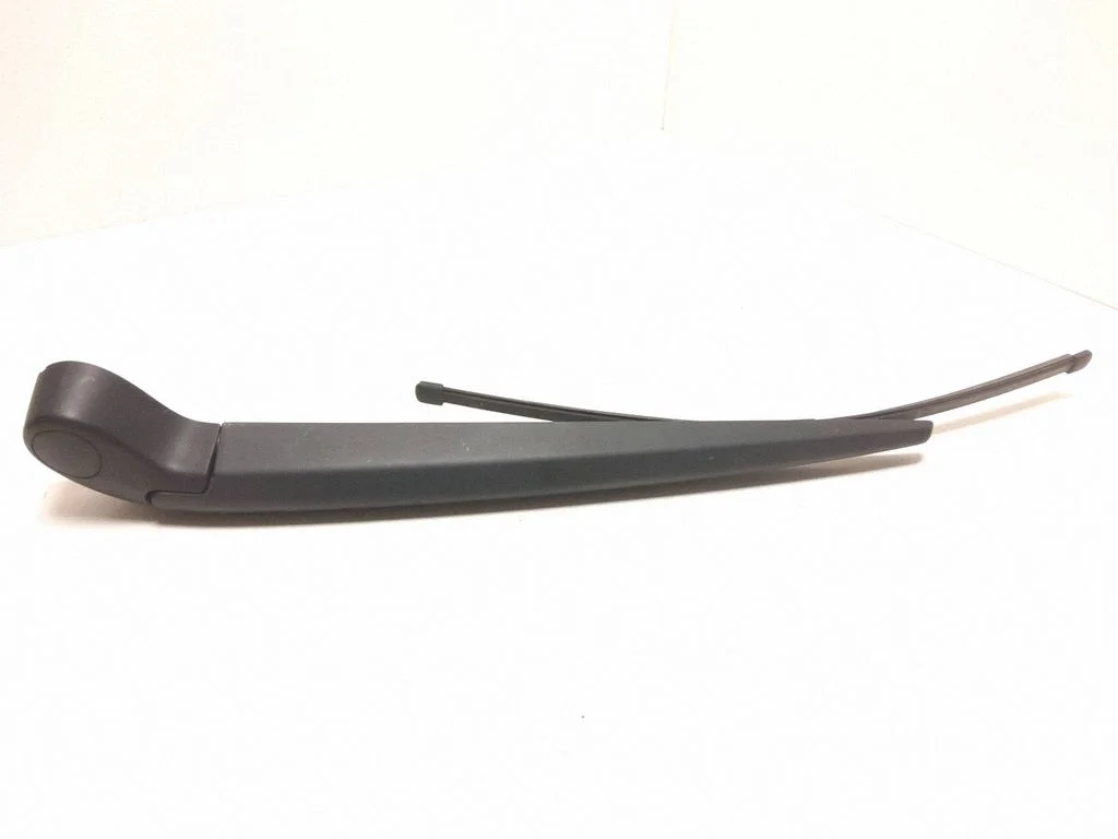 Rear wiper blade arm – Volvo XC60 (2009-2013)