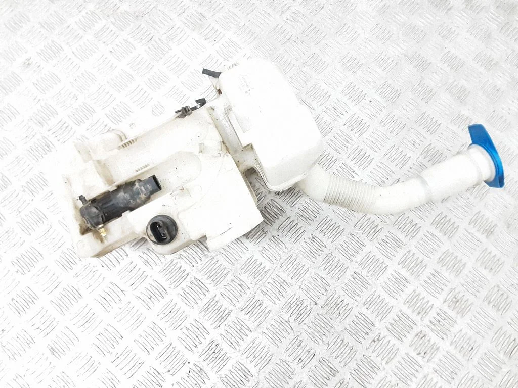 Windshield washer fluid reservoir/tank 8U0955451K