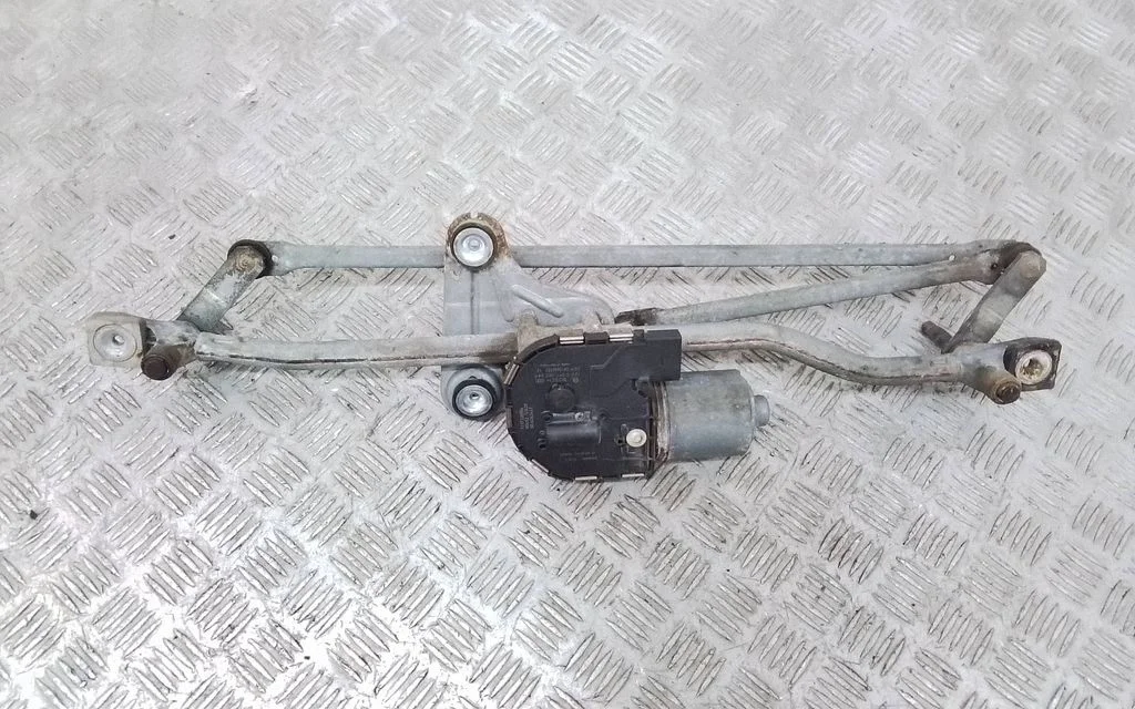 Mechanizm wycieraczek z silniczkiem 30796358