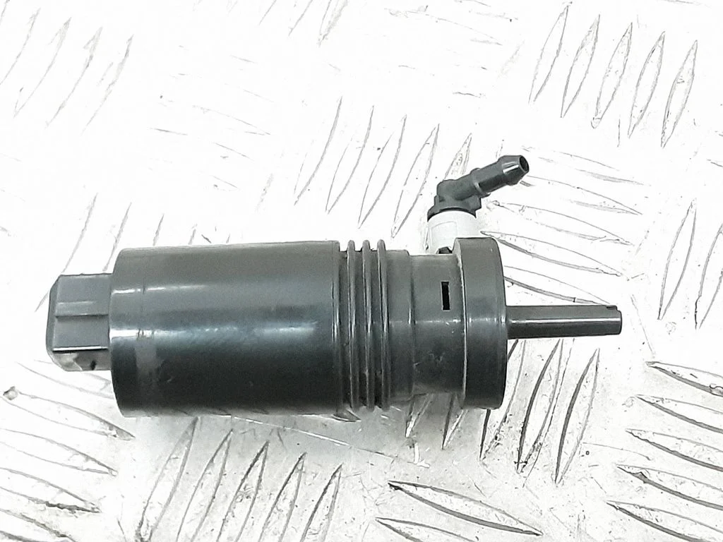 Windscreen/windshield washer pump 1020369