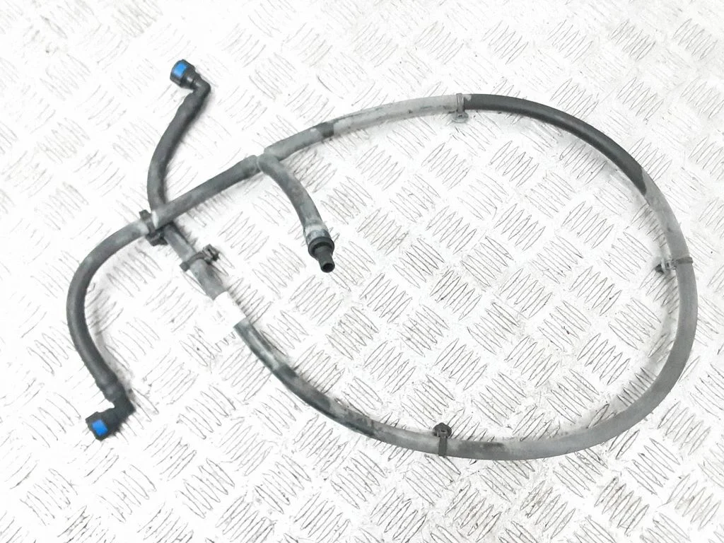 Tulepesuvedeliku voolik(ud) – Audi A8 S8 D4 4H (2010-2016)