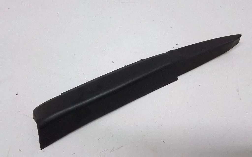 Rear/tail light trim molding – BMW 7 Series F01 F02 F03 F04 (2008-2016)