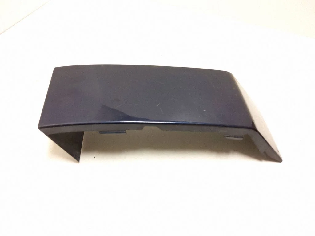 Rear/tail light trim molding – Volvo XC90 (2003-2006)
