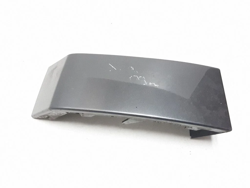 Rear/tail light trim molding – Volvo XC90 (2007-2014)
