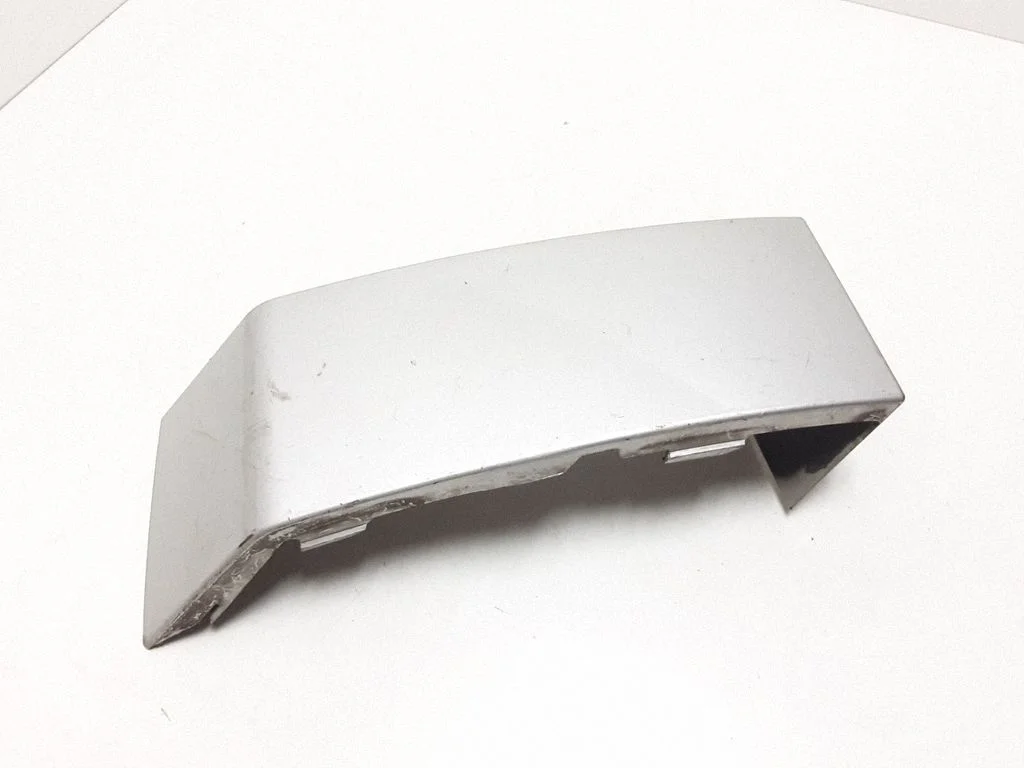 Rear/tail light trim molding – Volvo XC90 (2003-2006)