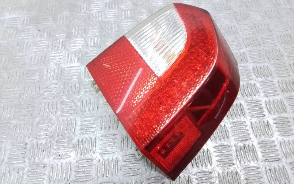 Rear/tail lights 30698984