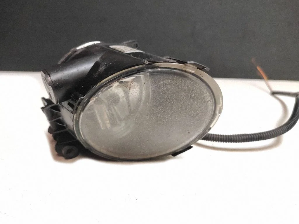 Front fog light 31213102