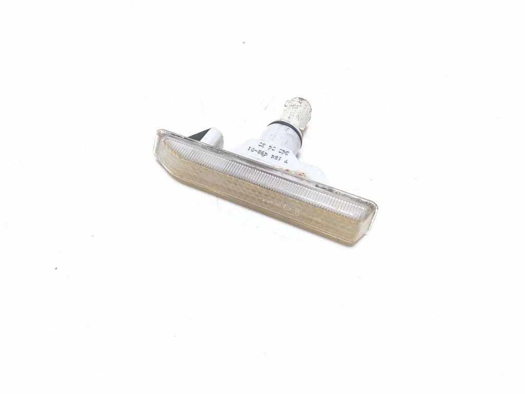 Poritiiva suunatuli – BMW X5 E53 (1999-2006)