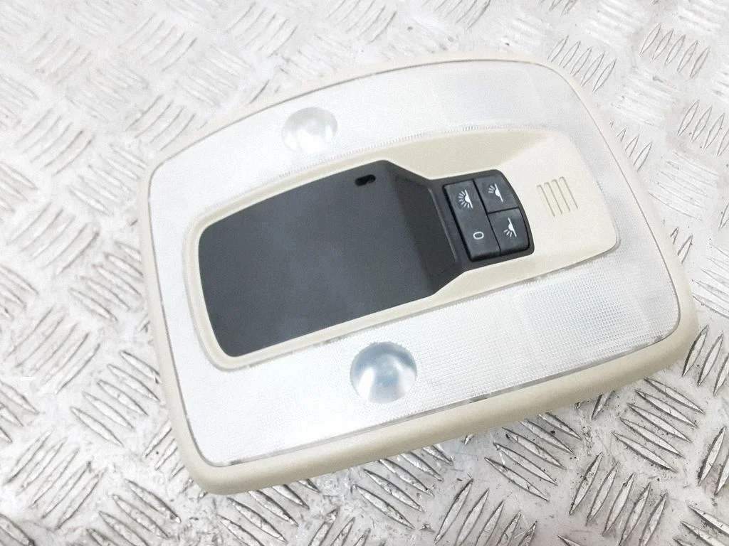 Front seat light – Volvo XC60 (2009-2013)