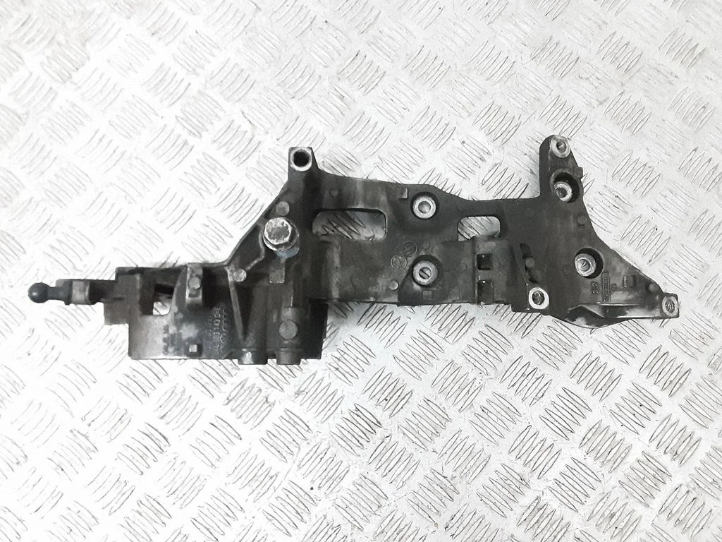 Kliimakompressori kinnitusklamber 04L903143