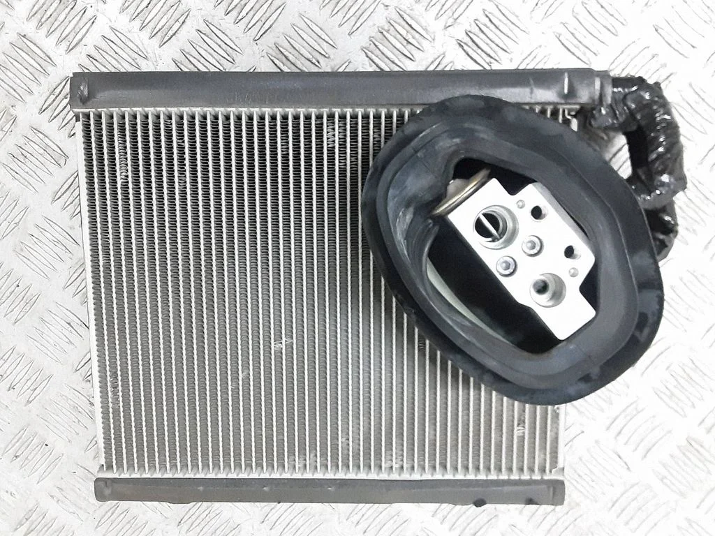 Parownik klimatyzacji – Audi A7 S7 4G (2011-2017)