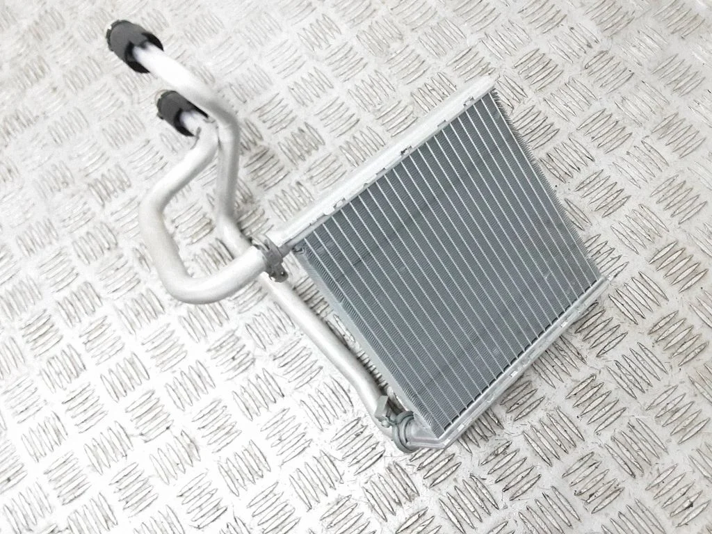 Salongi küttekeha radiaator 5Q0819031