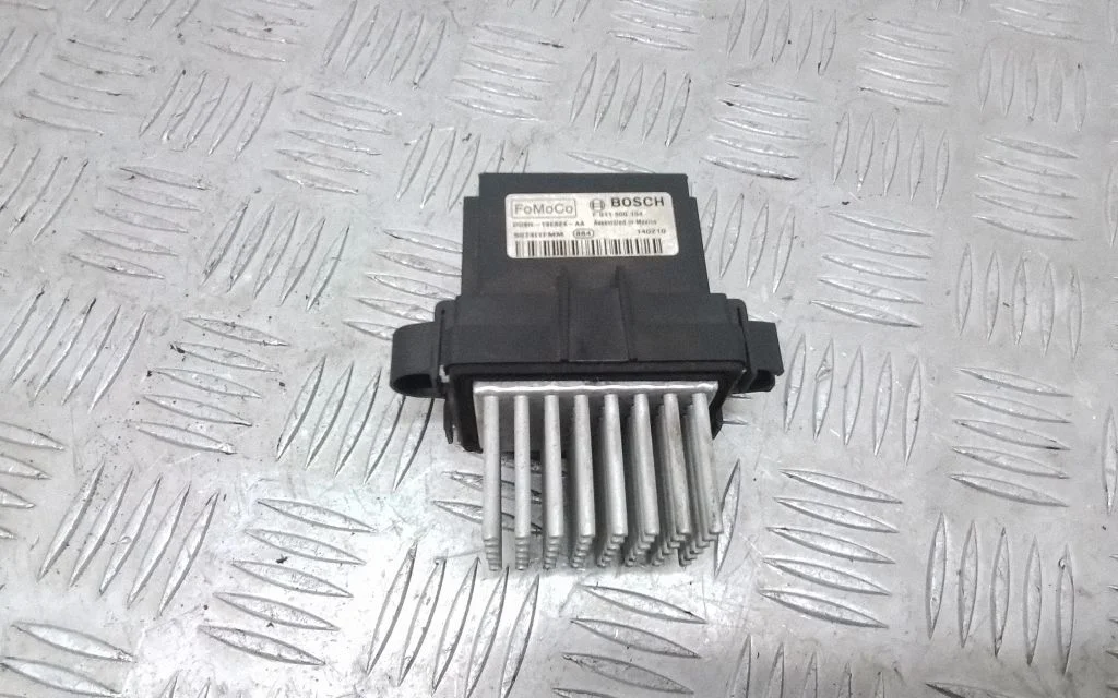 Heater blower motor/fan resistor DG9H19E824AA