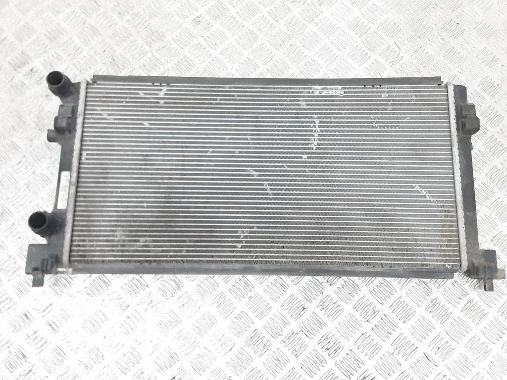 Jahutusvedeliku radiaator 5Q0121251EC