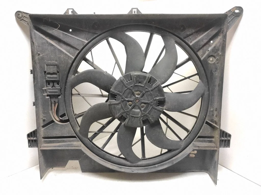 Radiator cooling fan shroud – Volvo XC90 (2003-2006)