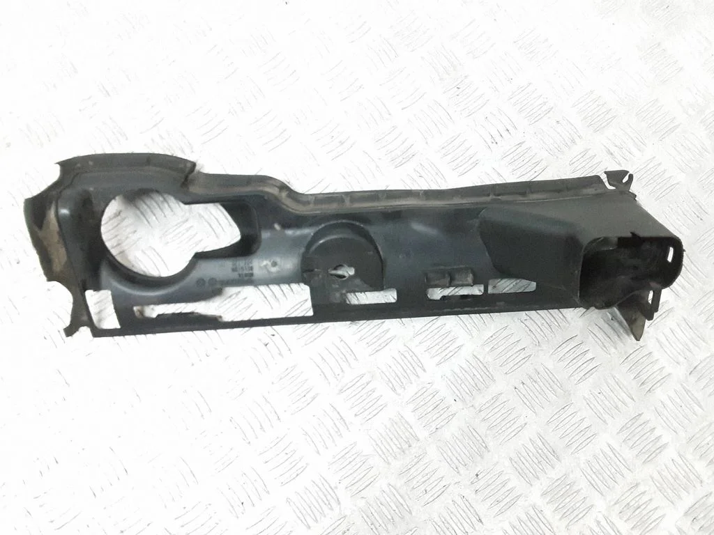 Intercooler air guide/duct channel 31214423