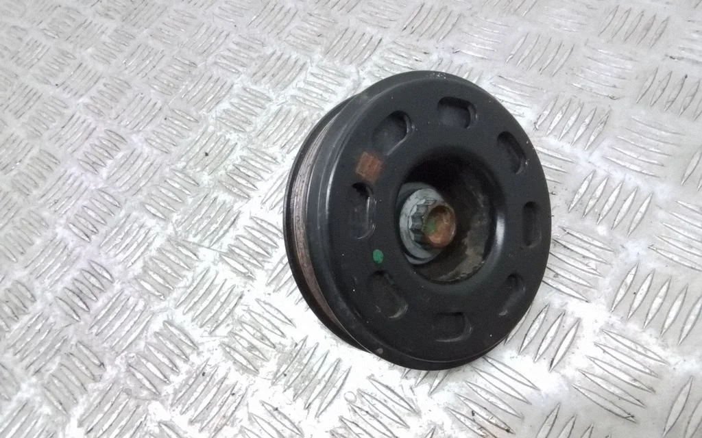 Väntvõlli rihmaratas 04C105243D